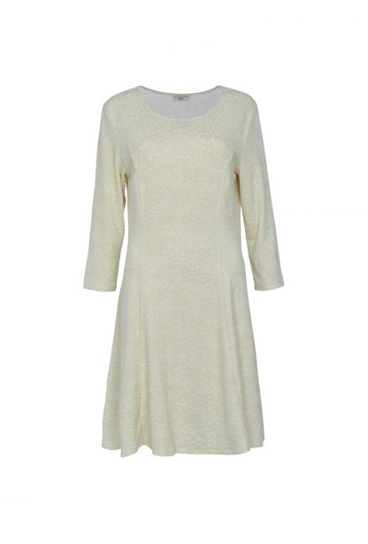Beige jurk met structuur